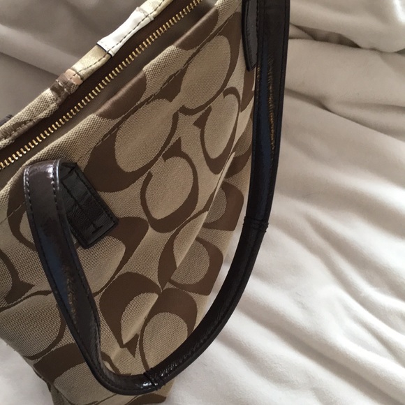 Coach Tote - Picture 5 of 8